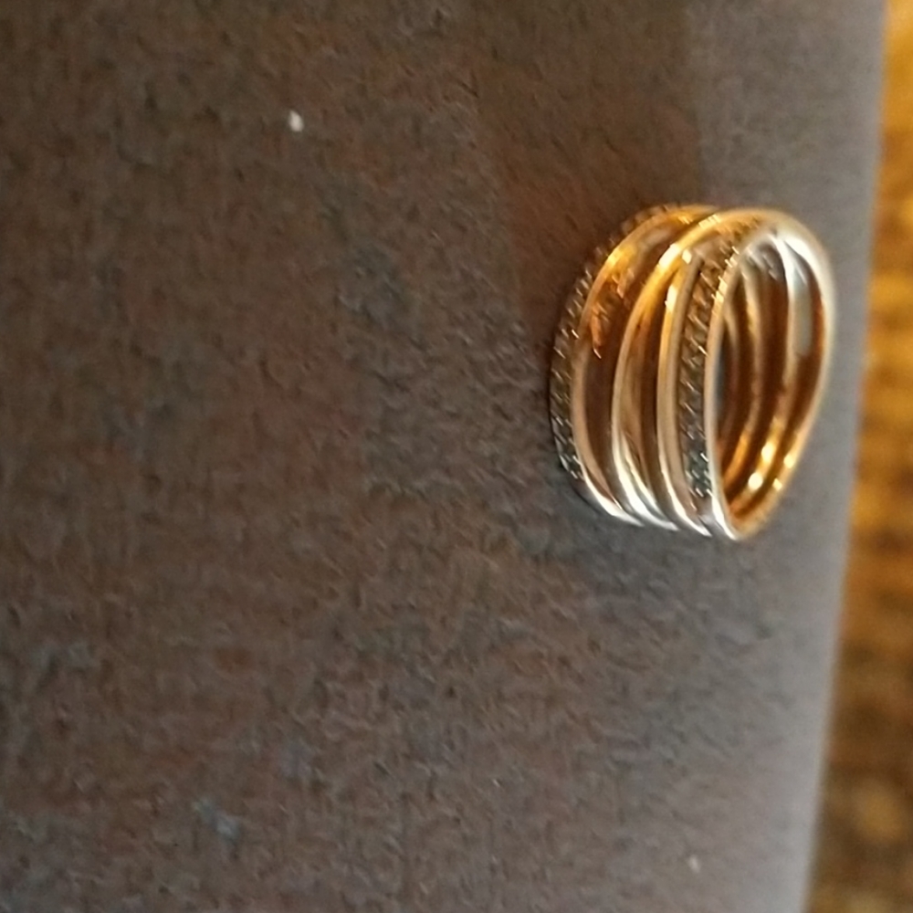 Diamond rose gold ring